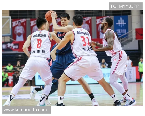 CBA精彩重播广东队对阵青岛队全场回顾与精彩瞬间分析