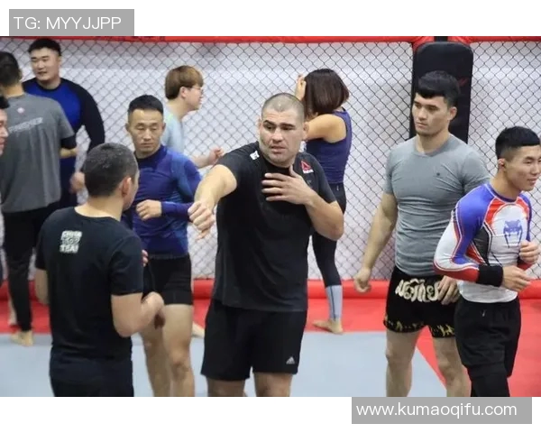 UFC凯恩与康勾巅峰对决谁将成为新一代格斗之王 UFC凯恩与康勾巅峰对决谁将成为新一代格斗之王